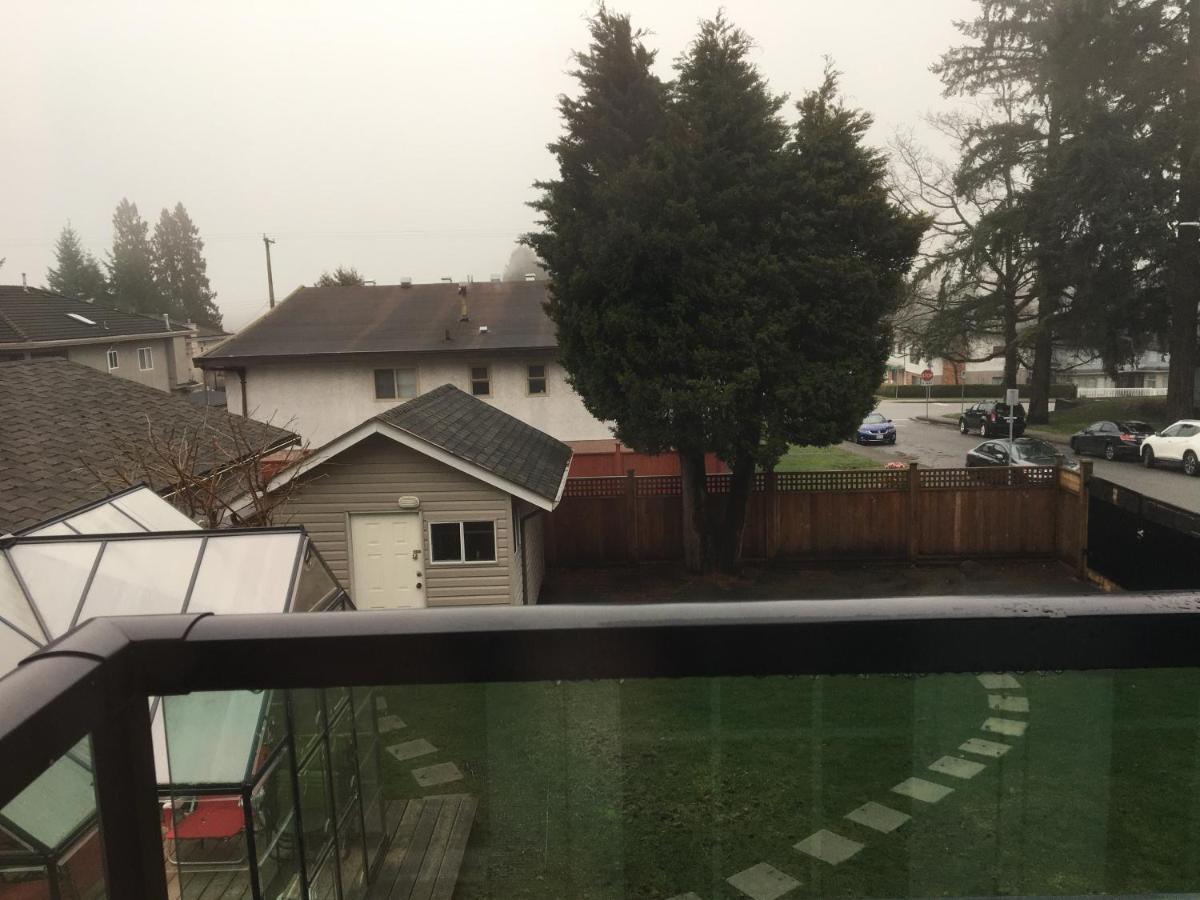 Lisa'S Home Burnaby Esterno foto